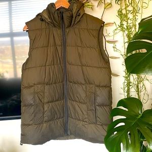 Zara hooded puffy puffer vest olive XS LIKE NEW